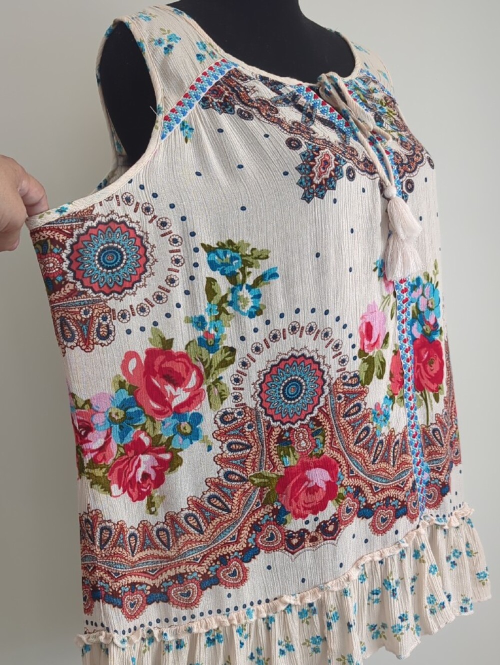 Bila Bohemian Crinkle Gauze Flowy Tassel Tank Top Floral Paisley Medallion XL - Picture 4 of 10